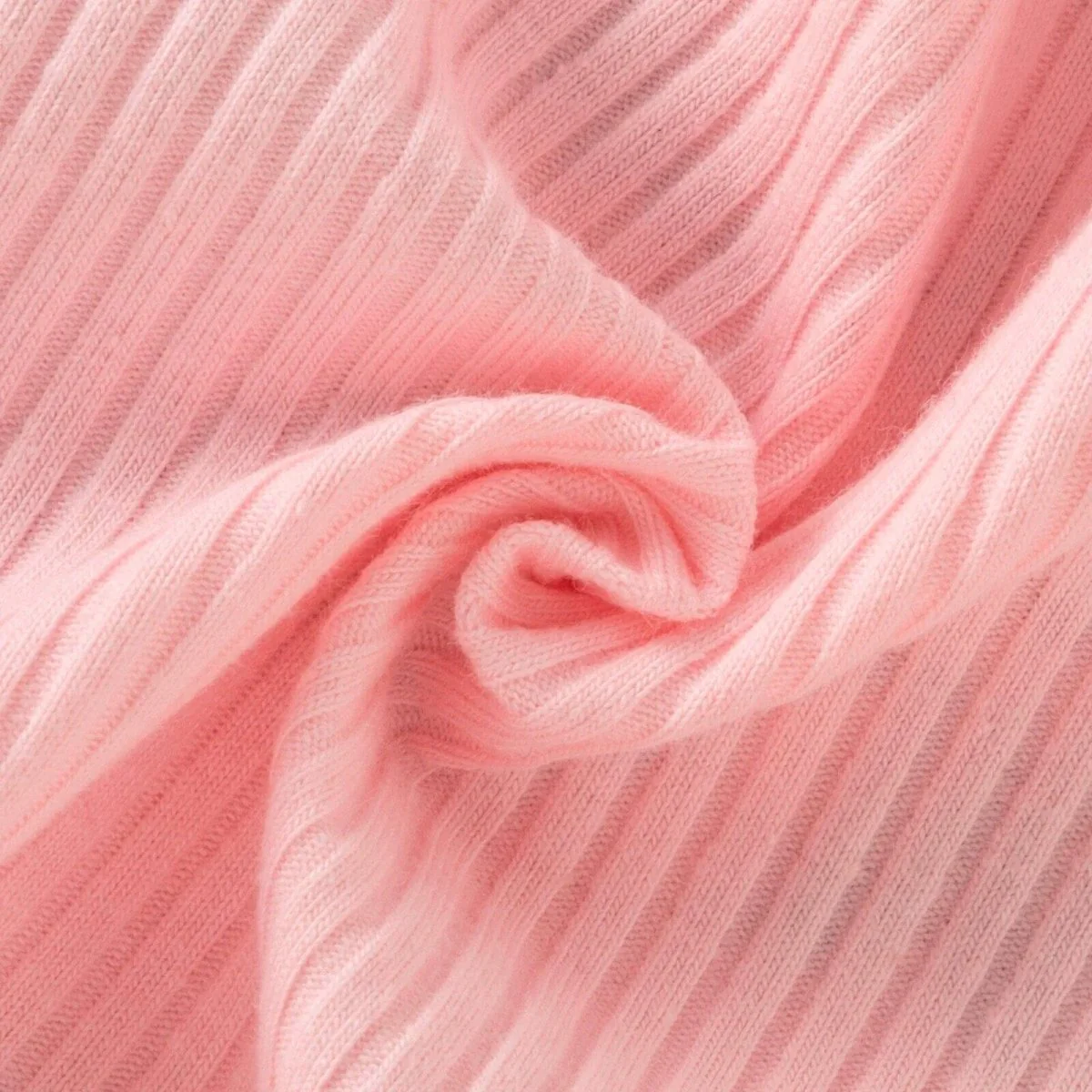 Baby Girl Floral Outfit 3-piece set - Image 4